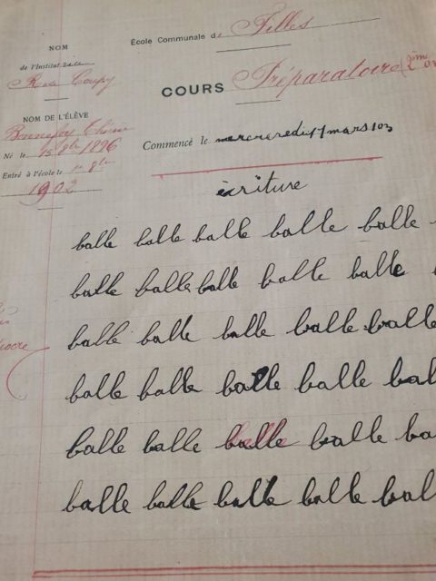 Cahier d'écriture d'un élève de CP en 1908